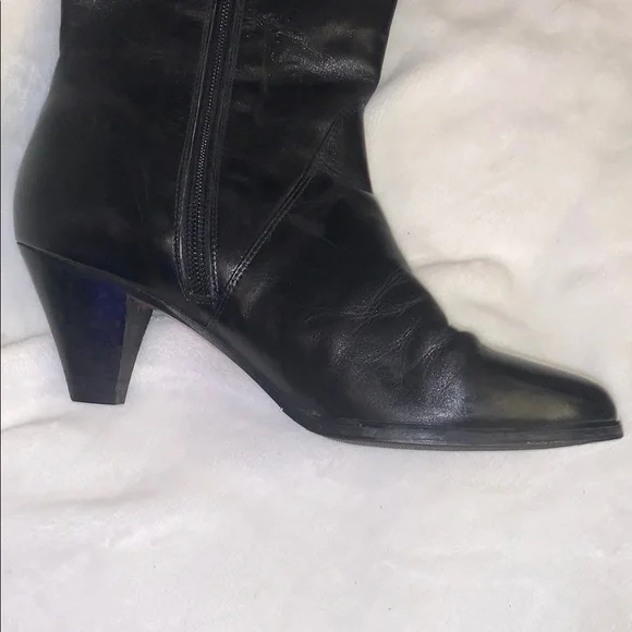 Saks Fifth Avenue Black Knee Boots with Chunky Heel - Picture 8 of 16